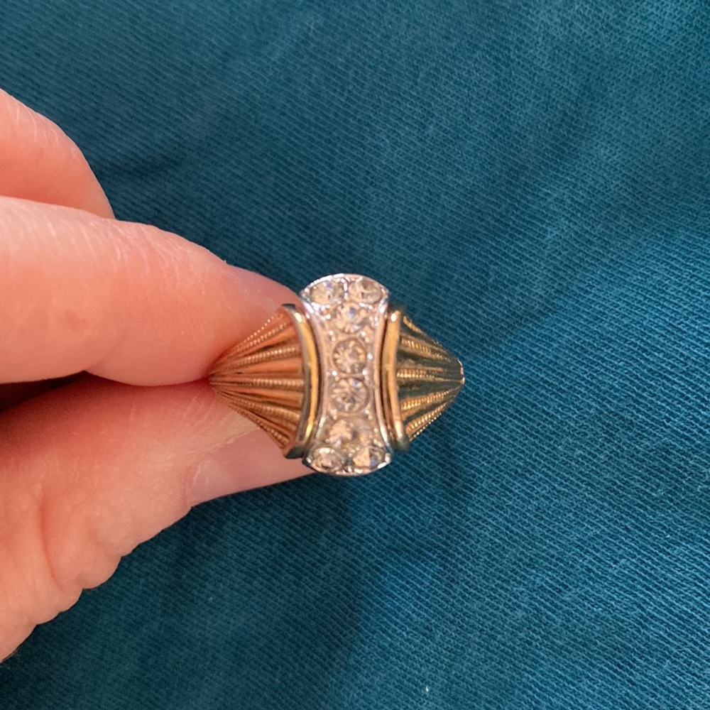 Vintage gold ring